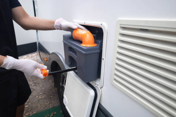 Porta potty delivery and setup in Atascocita, TX